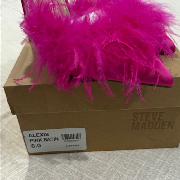 Steve Madden Hot Pink Feather Slingback Stiletto Heels - Picture 3 of 3